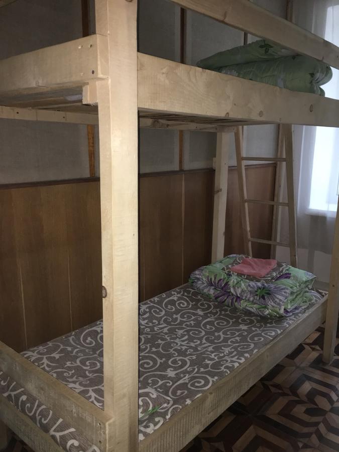 Baron Munchausen Guest House Kam'janec'-Podil's'kyj Esterno foto